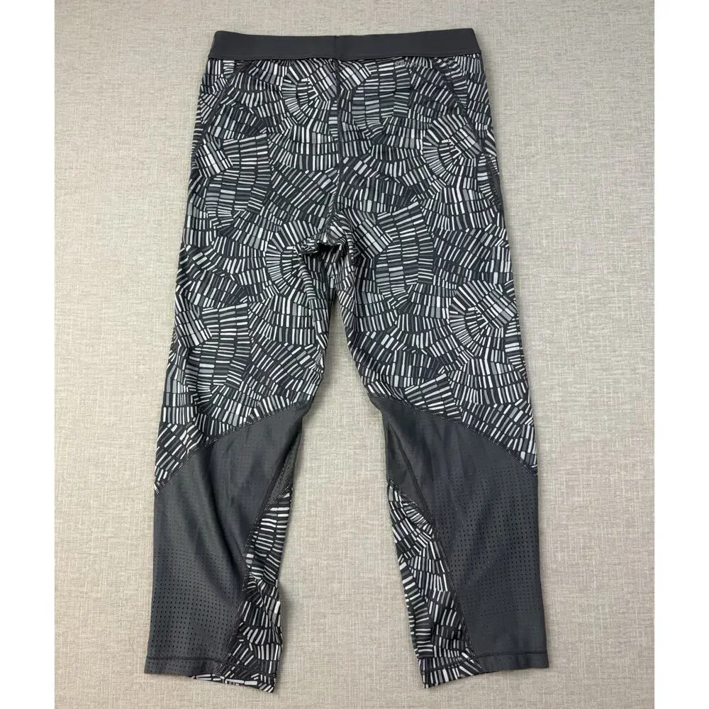 Nike women’s pro
